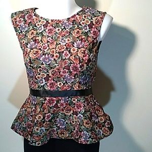 FLORAL TAPESTRY SLEEVELESS TOP BCBGeneration